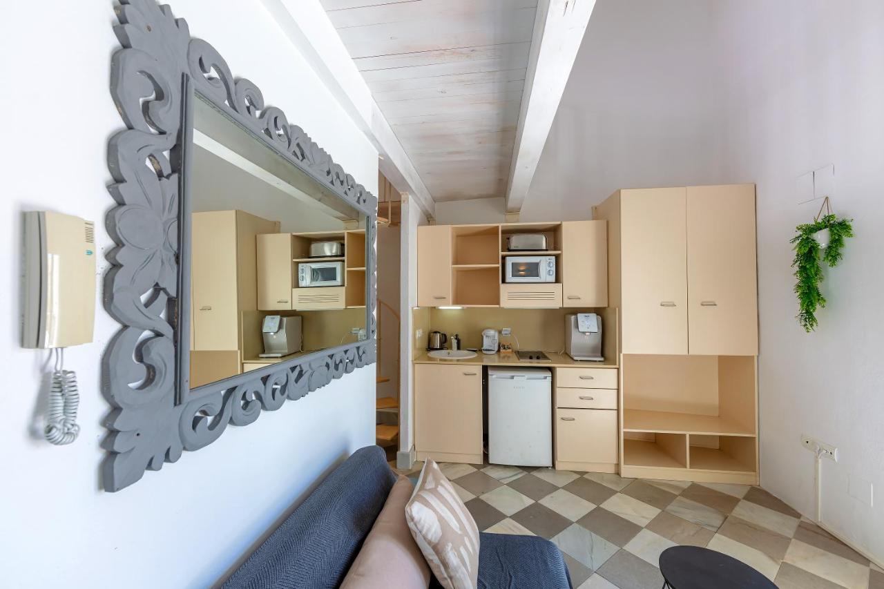 Отель La Casa De La Favorita Тарифа Экстерьер фото